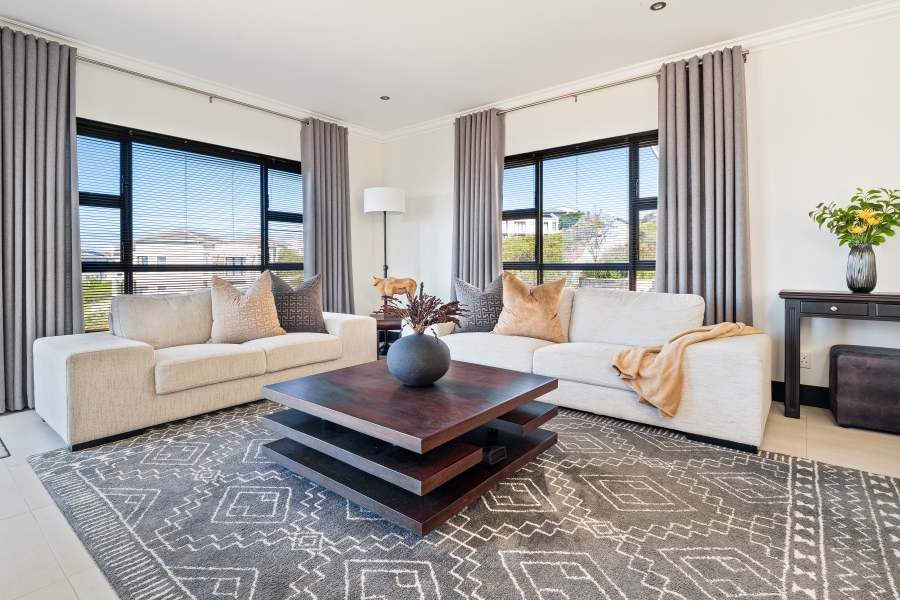 5 Bedroom Property for Sale in Pezula Golf Estate Western Cape